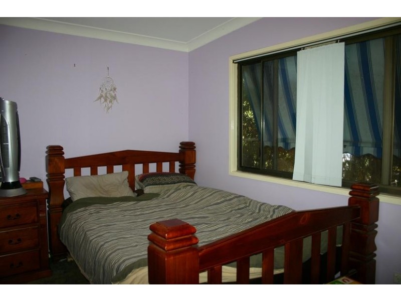 27 Cams Boulervard, Summerland Point NSW 2259