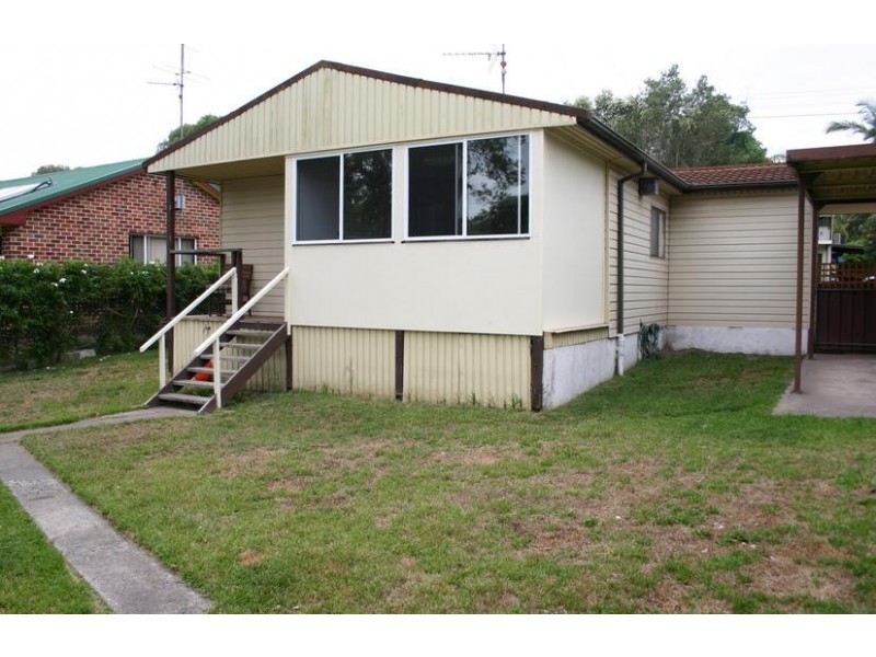32 Nirringa Road, Summerland Point NSW 2259