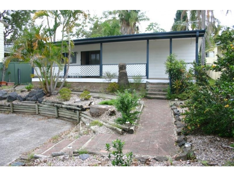 59 Warrina Avenue, Summerland Point NSW 2259