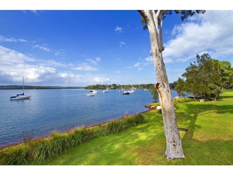 30 Noamunga Crescent, Gwandalan NSW 2259