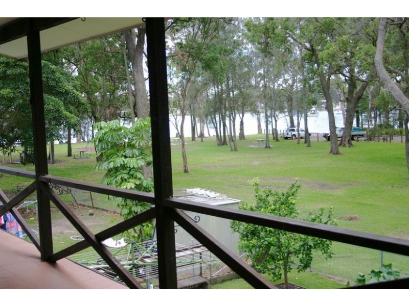 5 Kullaroo Road, Summerland Point NSW 2259