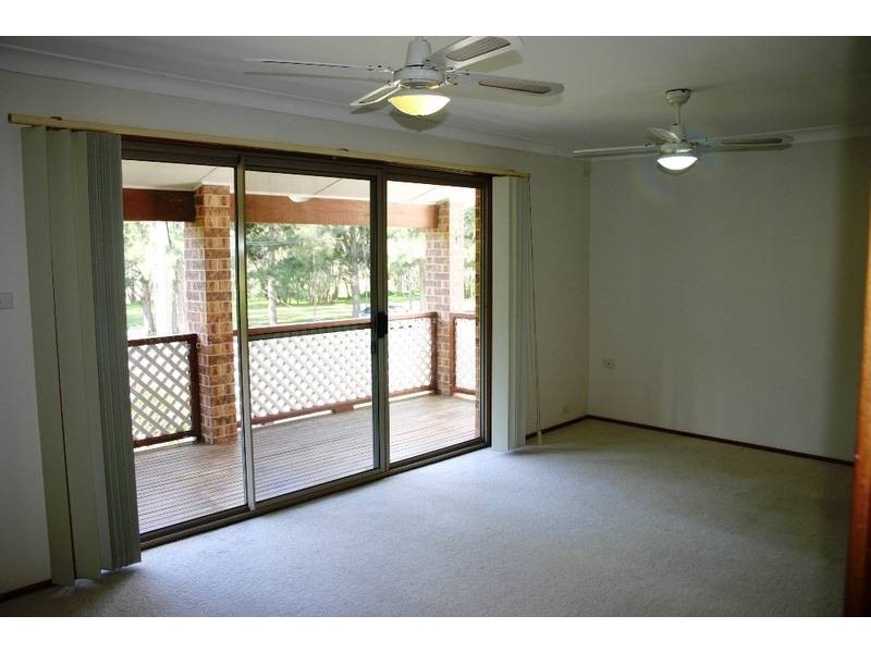 70 Cams Boulevard, Summerland Point NSW 2259