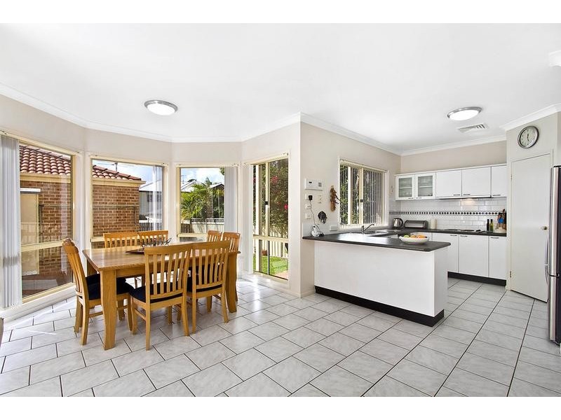 49 Cams Boulevard, Summerland Point NSW 2259