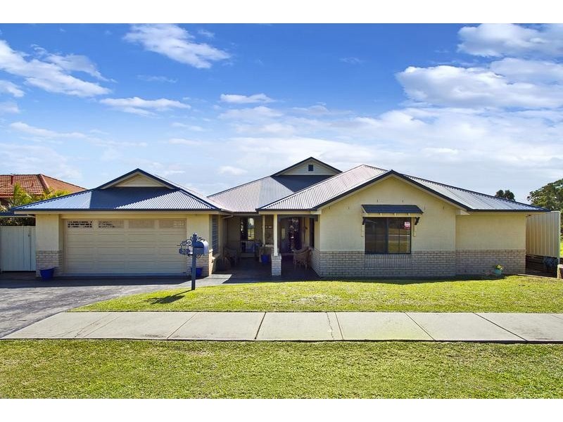32 Wymeera Circuit, Wyee Point NSW 2259