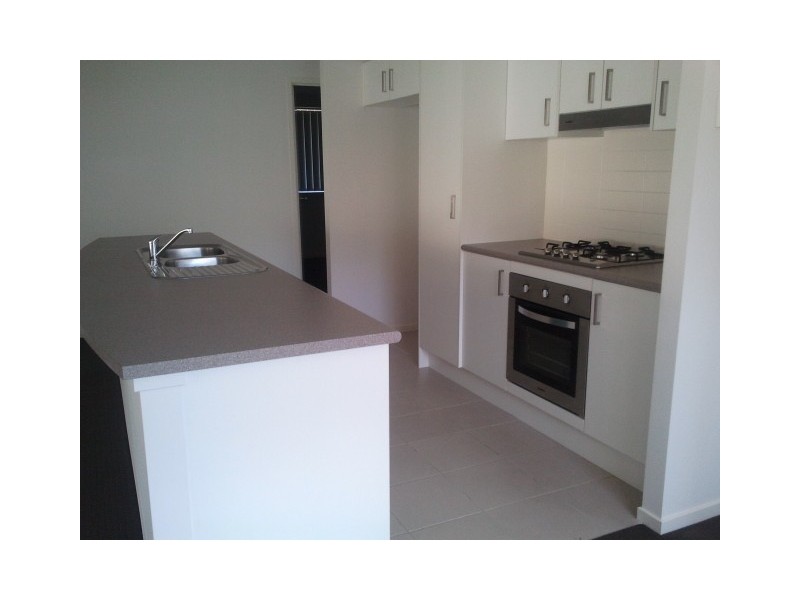 1 Yarra Place, Wadalba NSW 2259