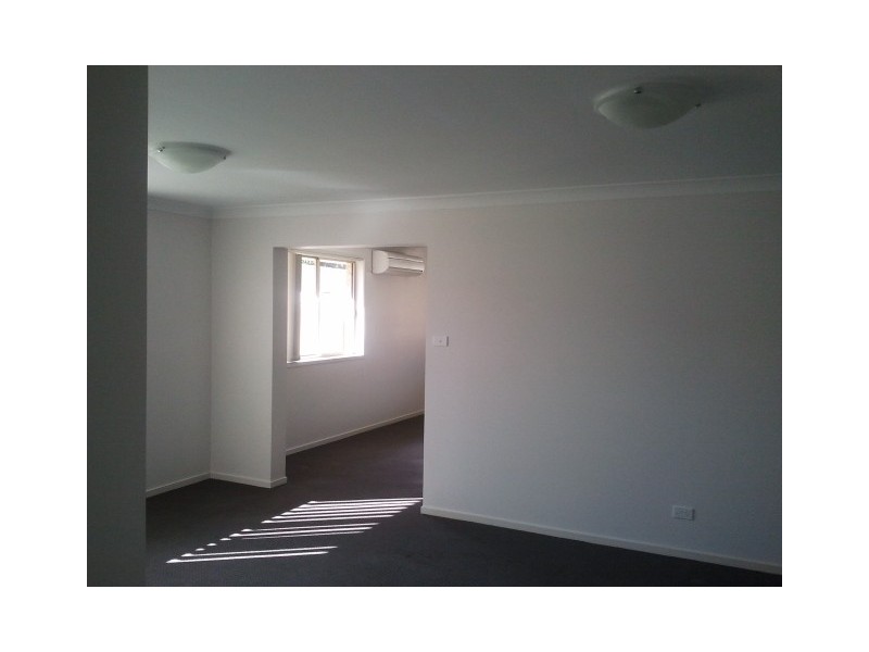 1 Yarra Place, Wadalba NSW 2259