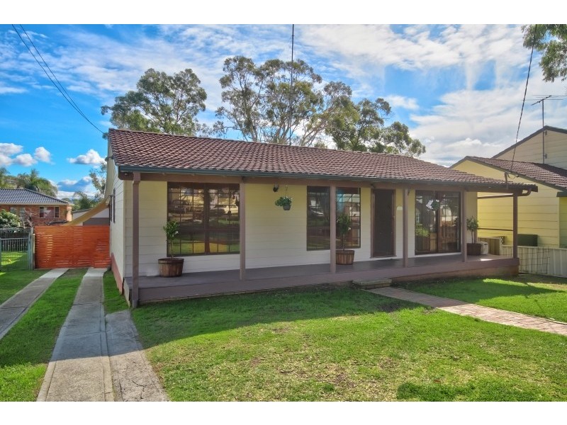 52 Catherine Street, Mannering Park NSW 2259