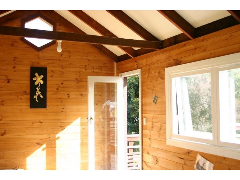 16 Pinaroo Road, Gwandalan NSW 2259