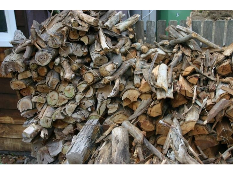 16 Pinaroo Road, Gwandalan NSW 2259