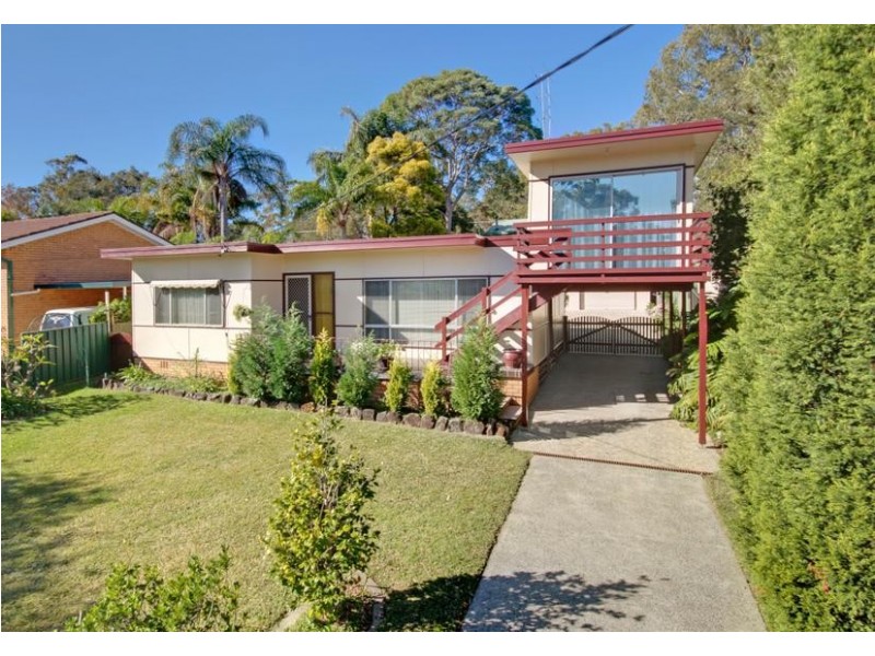 21 Tarwarri Road, Summerland Point NSW 2259