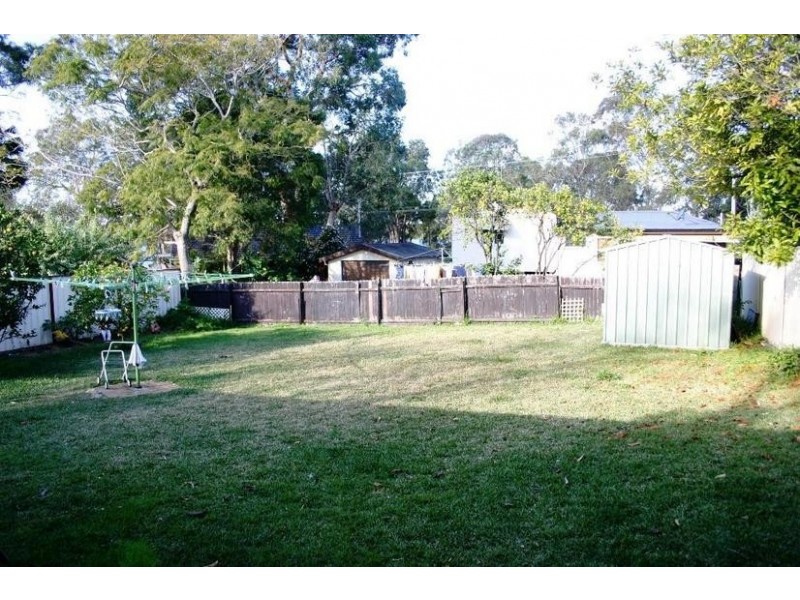 6 Ravenswood Street, Mannering Park NSW 2259