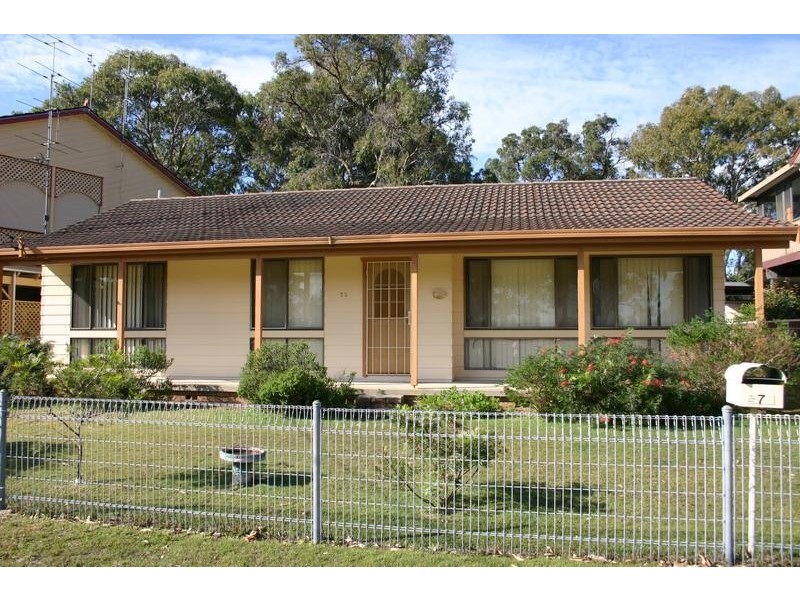 76 Kullaroo Road, Summerland Point NSW 2259