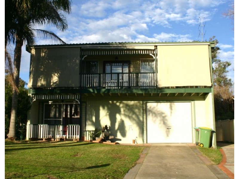 25 Teragalin Drive, Chain Valley Bay NSW 2259