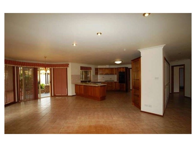 11 Bromley Court, Lake Haven NSW 2263