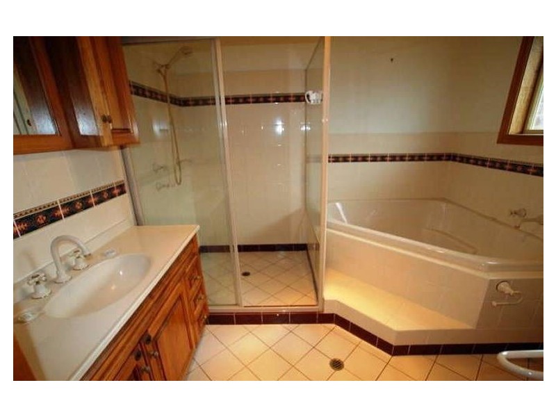 11 Bromley Court, Lake Haven NSW 2263