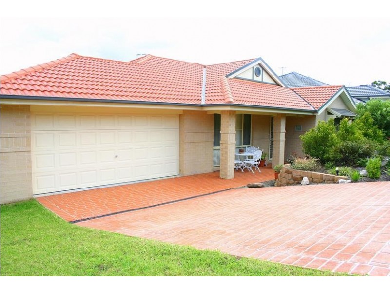 27 Mebbin Circuit, Woongarrah NSW 2259
