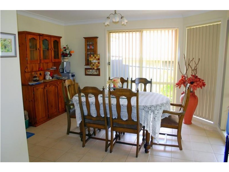 27 Mebbin Circuit, Woongarrah NSW 2259
