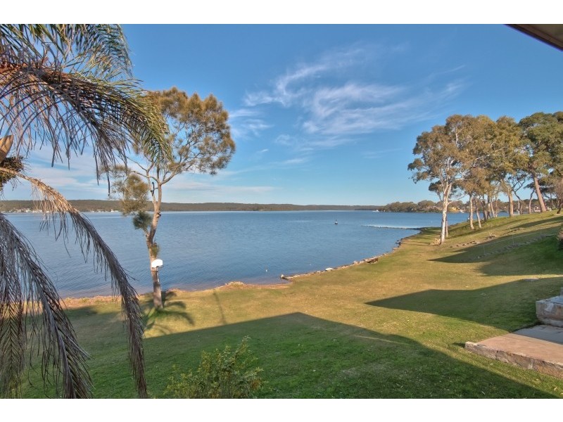 10 Noamunga Crescent, Gwandalan NSW 2259