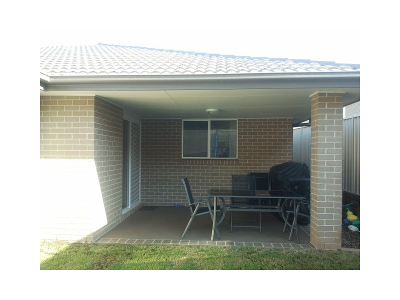 2 Yarra Place, Wadalba NSW 2259