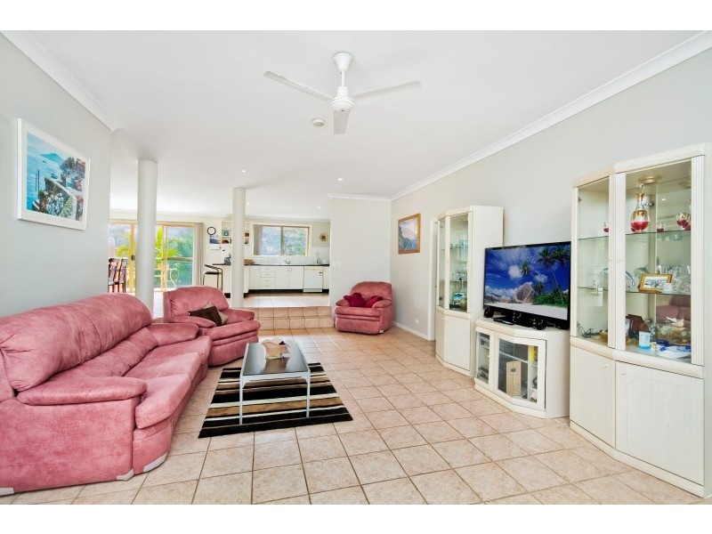 7 Collendina Road, Gwandalan NSW 2259