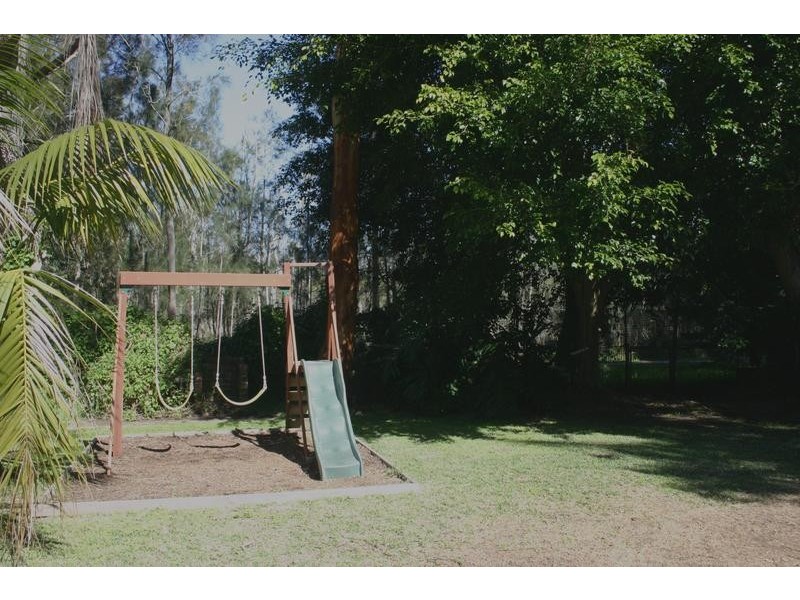 28 Teragalin Drive, Chain Valley Bay NSW 2259