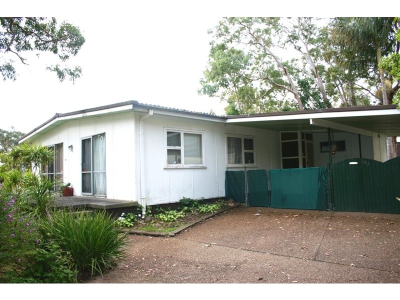 223 Elizabeth Bay Drive, Lake Munmorah NSW 2259