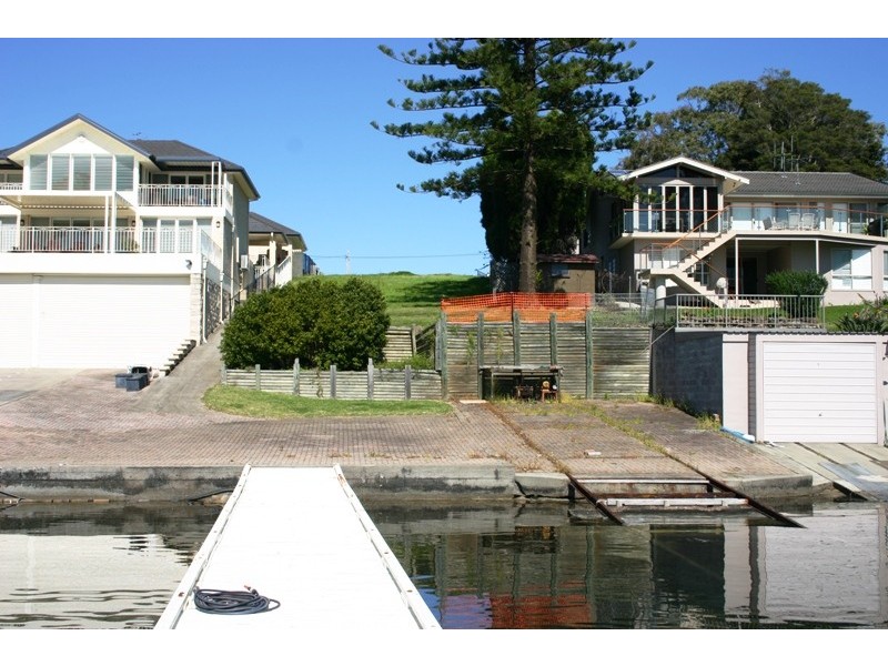 53A Gordon Avenue, Summerland Point NSW 2259