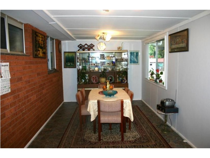 34 Catherine Street, Mannering Park NSW 2259