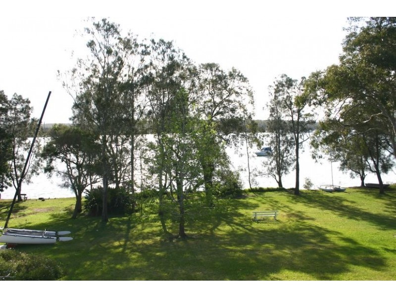 4 Kevin Street, Mannering Park NSW 2259