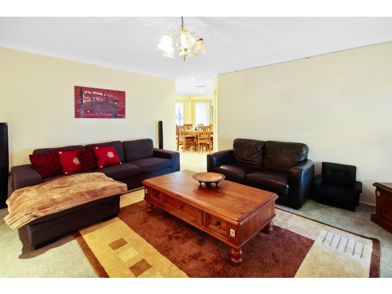 22 Catherine Street, Mannering Park NSW 2259