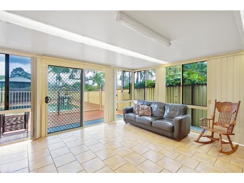 22 Catherine Street, Mannering Park NSW 2259