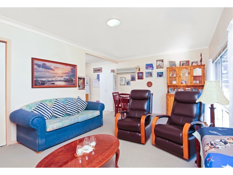 21 Tarwarri Road, Summerland Point NSW 2259