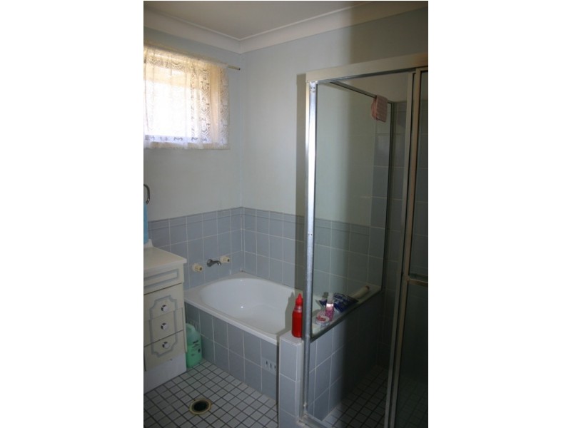 37 Murrumbong Road, Summerland Point NSW 2259