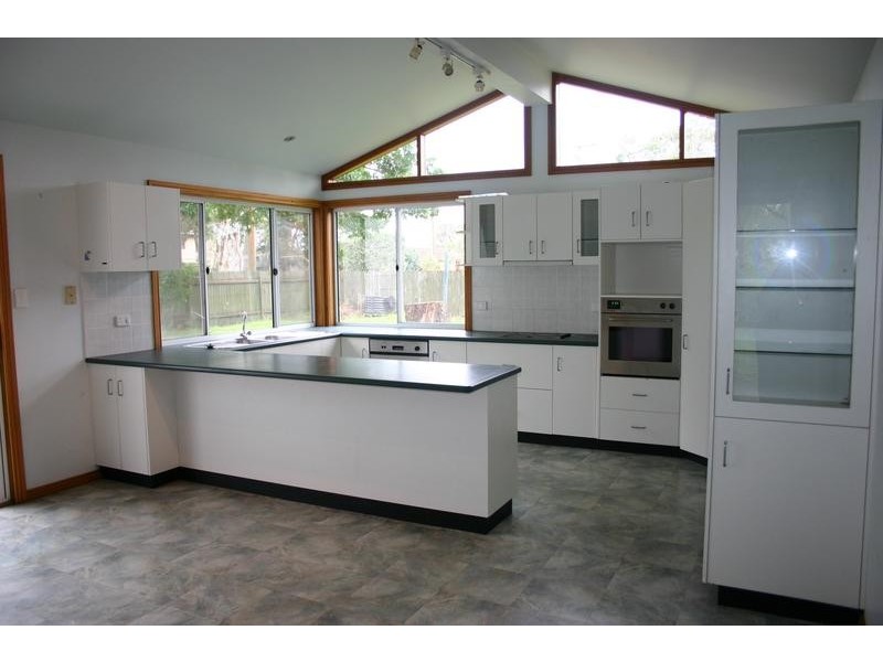 82 Kullaroo Road, Summerland Point NSW 2259