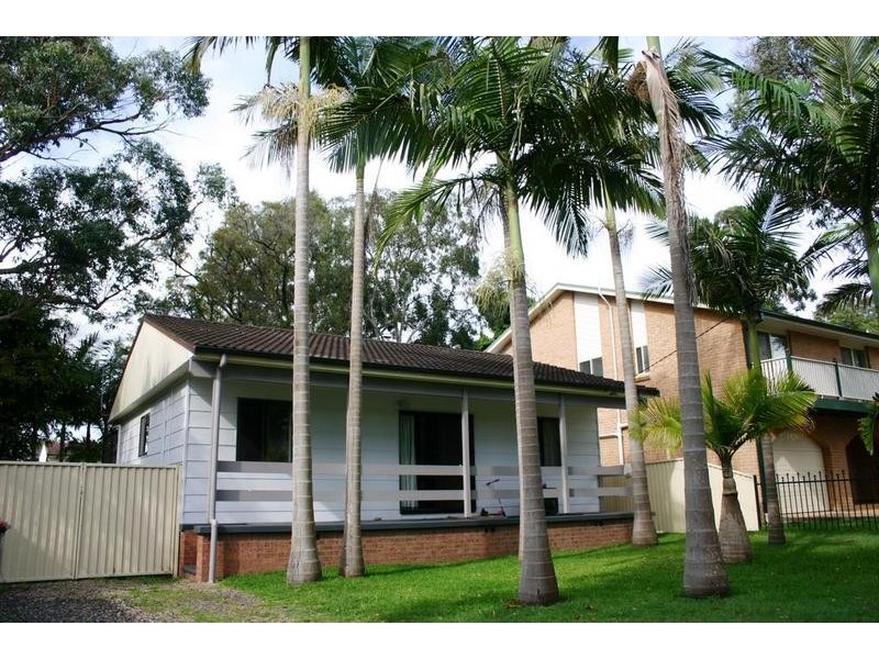 71 Cams Boulevarde, Summerland Point NSW 2259