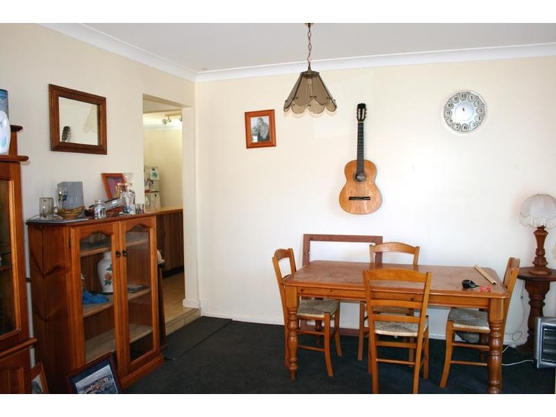 10 Marmion Street, Mannering Park NSW 2259
