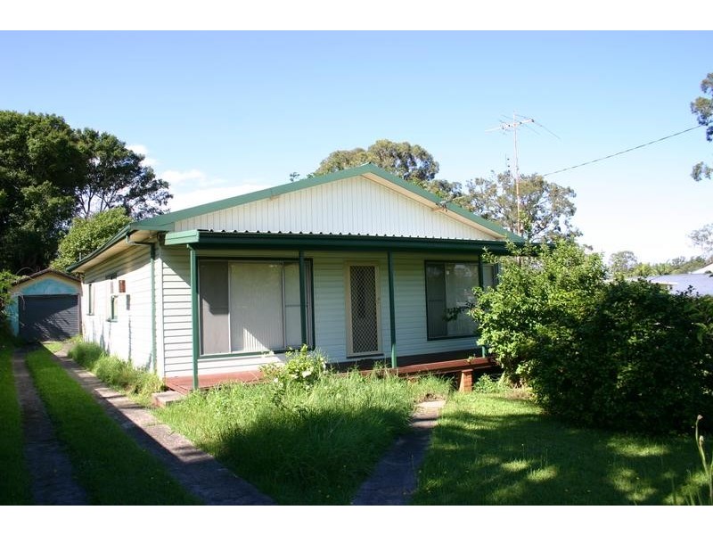 4 Monterey Avenue, Mannering Park NSW 2259