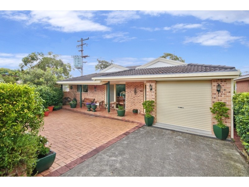 2 Omega Avenue, Summerland Point NSW 2259