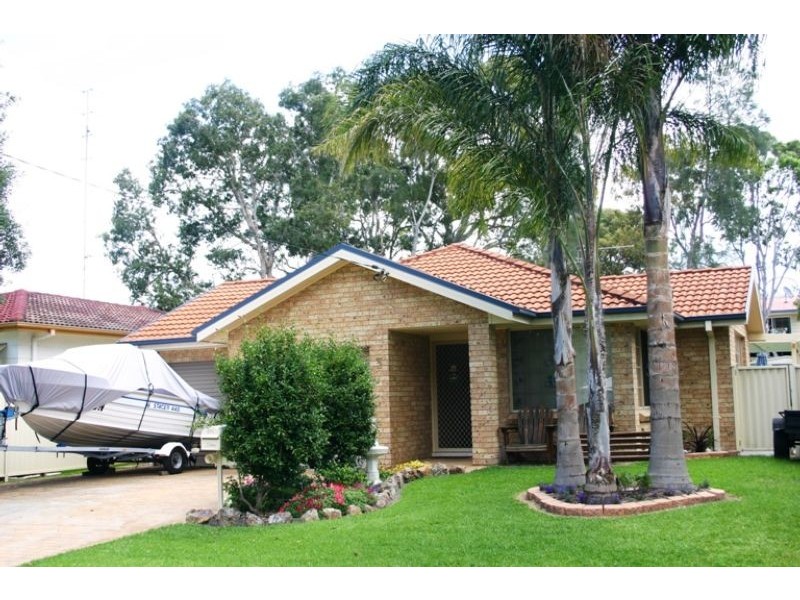 3 Bambara Avenue, Summerland Point NSW 2259