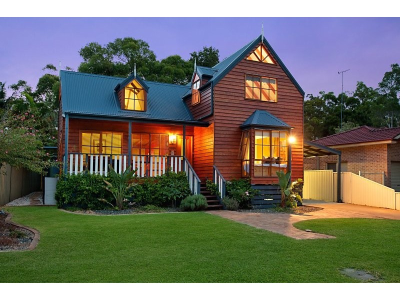 17 Muraban Road, Summerland Point NSW 2259
