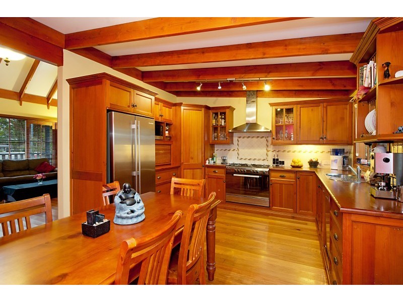 17 Muraban Road, Summerland Point NSW 2259