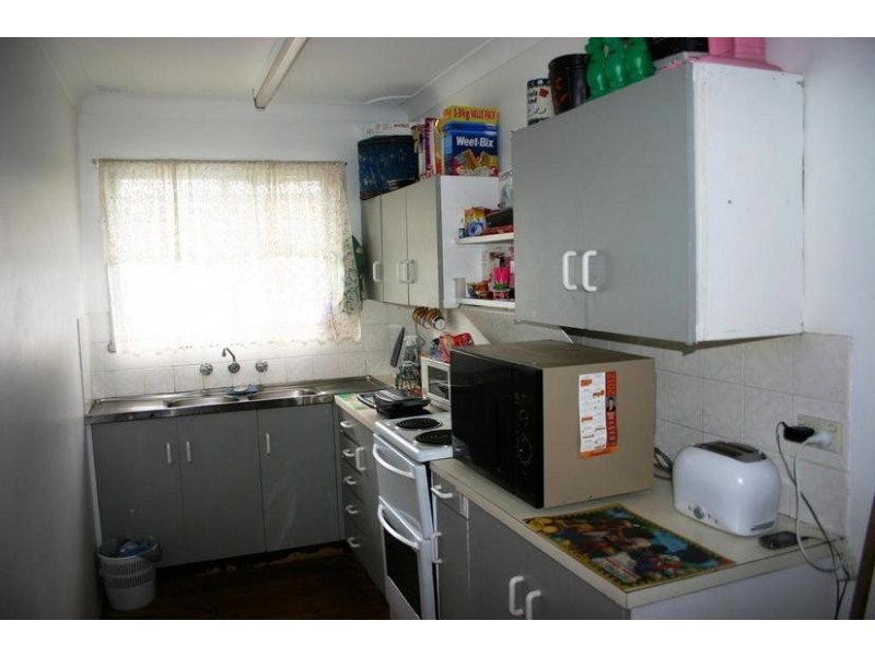 19 Gymea Crescent, Mannering Park NSW 2259
