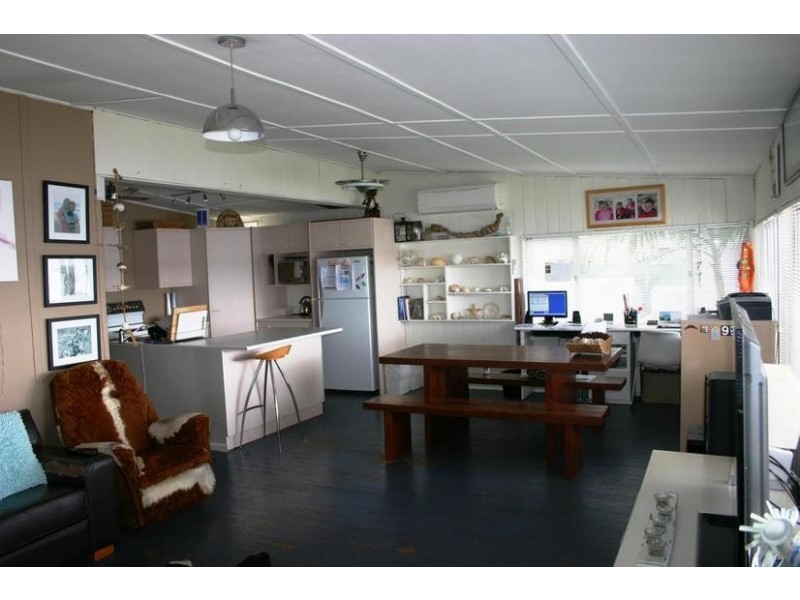 30 Scott road, Mannering Park NSW 2259