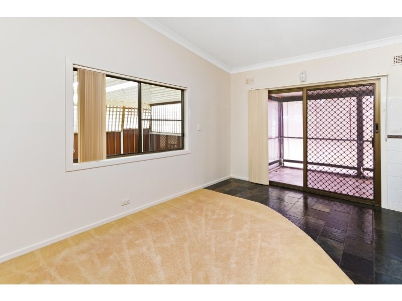 15 Illawong Road, Summerland Point NSW 2259