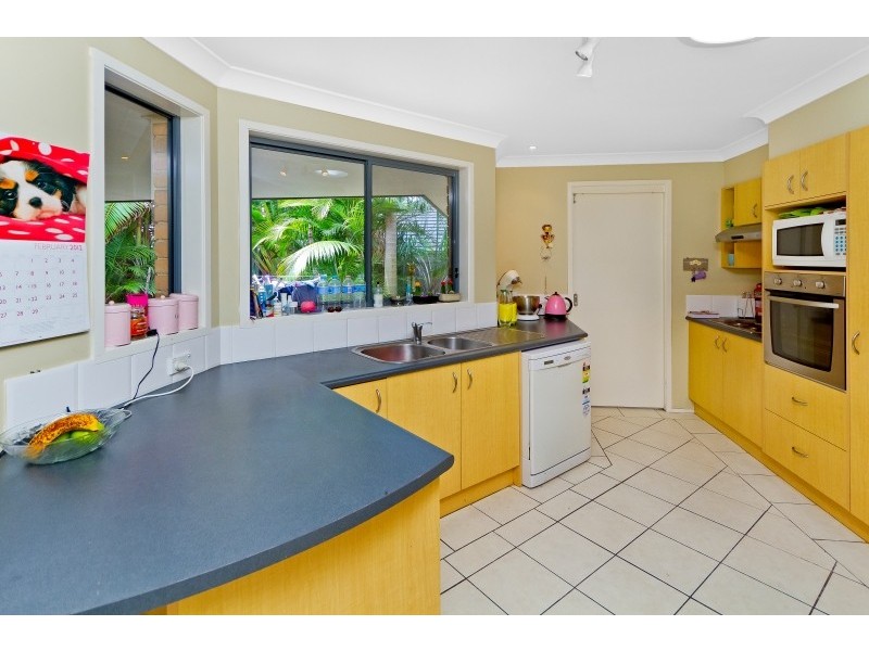 10 Mistral Close, Gwandalan NSW 2259