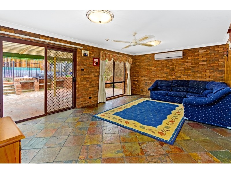 33 Asquith Avenue, Windermere Park NSW 2264