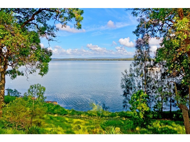 119 Kullaroo Road, Summerland Point NSW 2259