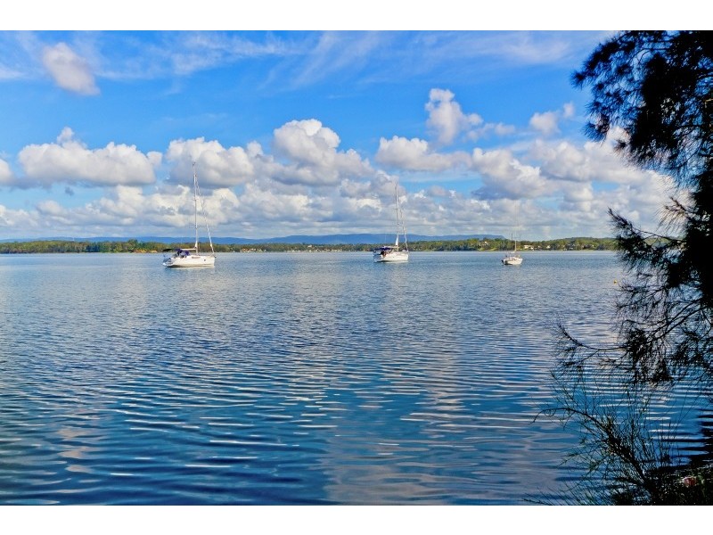 119 Kullaroo Road, Summerland Point NSW 2259