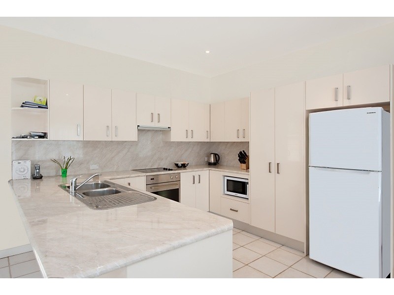 16 High Street, Wyee Point NSW 2259