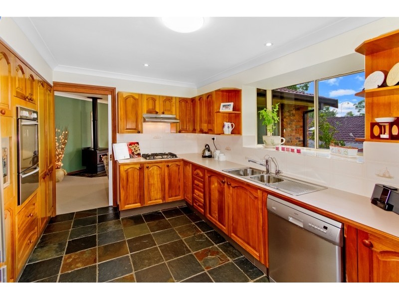 126 Cams Boulevarde, Summerland Point NSW 2259